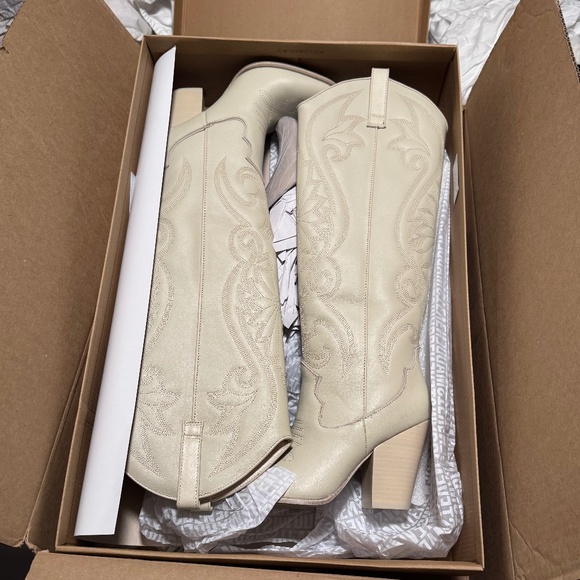 Steve Madden Leather Boots Bone Cream 6 - Picture 2 of 8